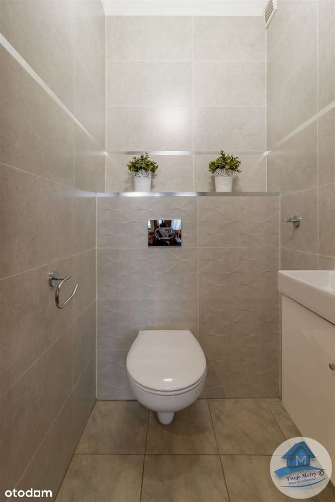 M 4 gotowe do zamieszkania, Jednostka E.-8