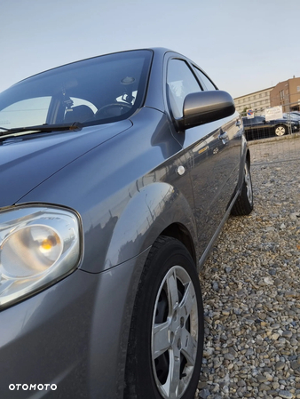 Chevrolet Aveo 1.4 16V Plus - 20