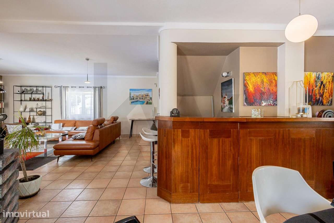 Moradia T5 com piscina junto à Quinta da Trindade / Quinta Dona Maria,-8