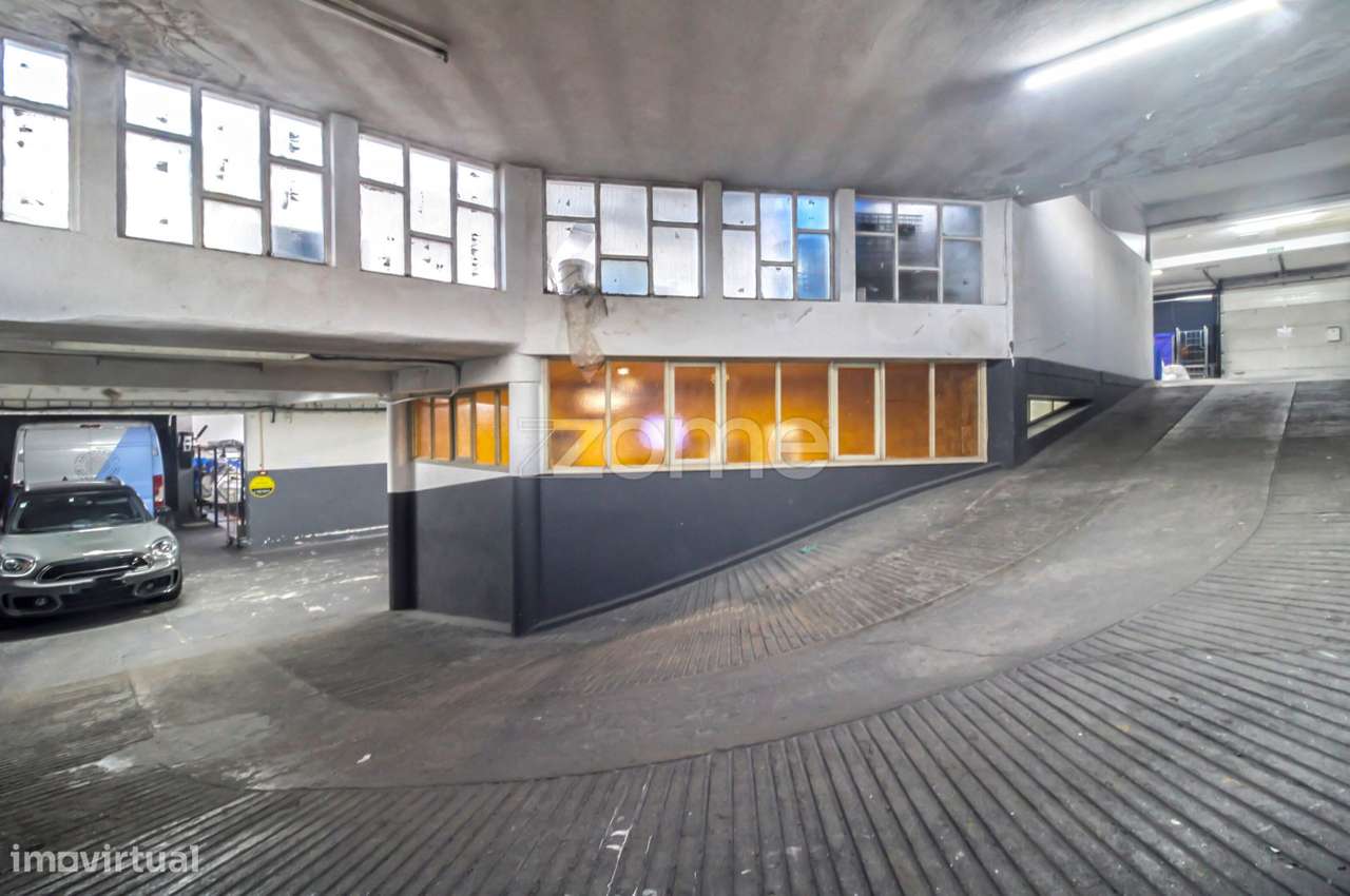 Loja Multifuncional Santos Pousada – Espaço Amplo no Centro do Port... - Grande imagem: 5/32