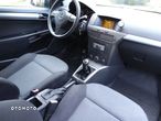Opel Astra III GTC 1.6 Enjoy - 11