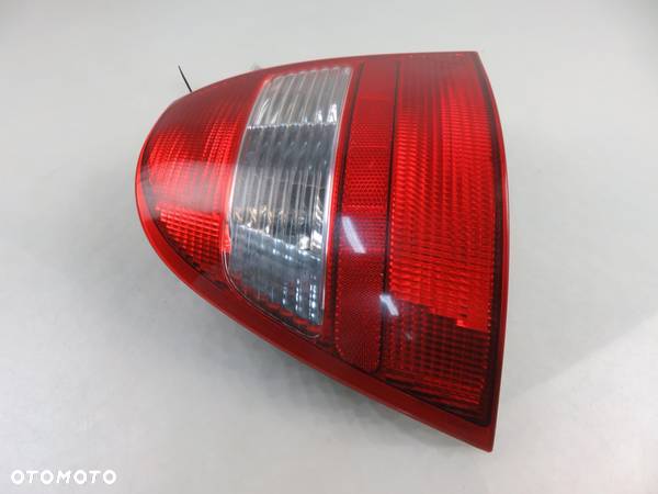 LAMPA LEWA TYLNA HONDA CIVIC VI Aerodeck 23658310 - 2