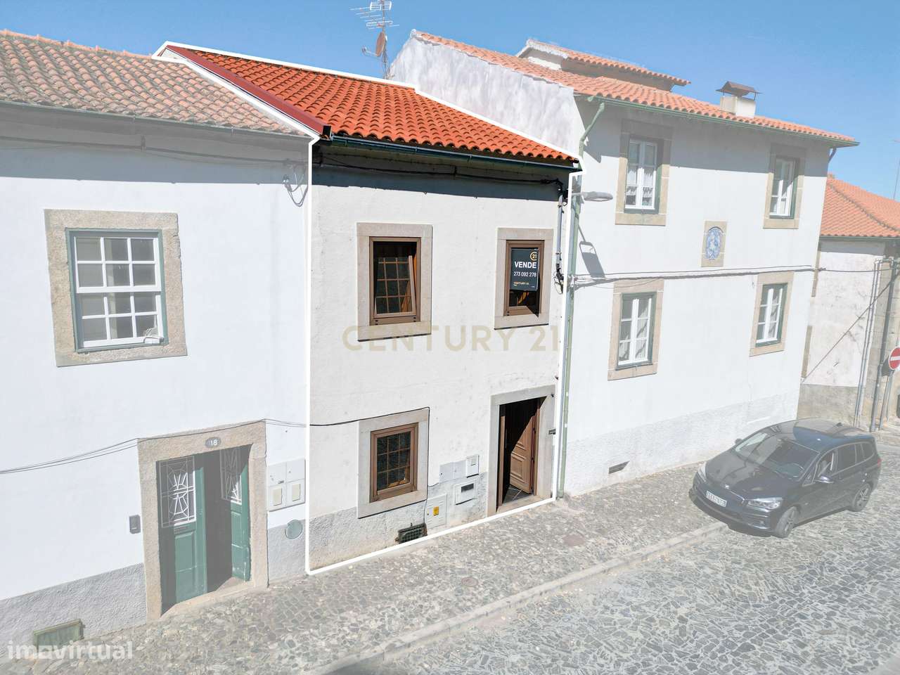 Moradia em FRENTE ao Castelo de Bragança e no CENTRO HISTÓRICO! - Pron - Grande imagem: 1/27