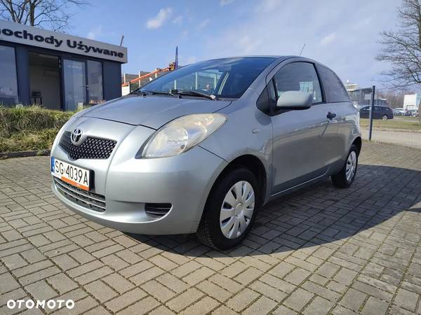 Toyota Yaris 1.0 Terra A/C - 1