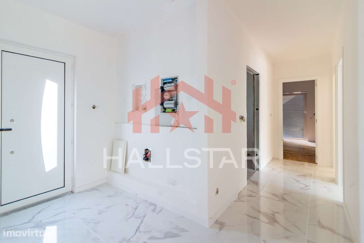 Moradia T4 / Nova / Térrea / Cozinha Equipada / Aquecimento Central / - Grande imagem: 5/30