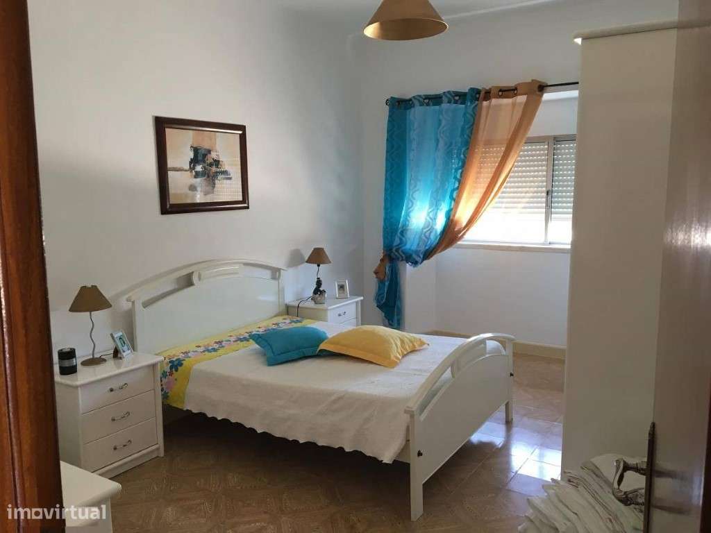 Moradia T2 em terreno com 2750 m2 - Grande imagem: 5/20