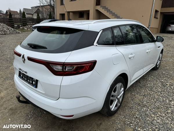 Renault Megane - 4