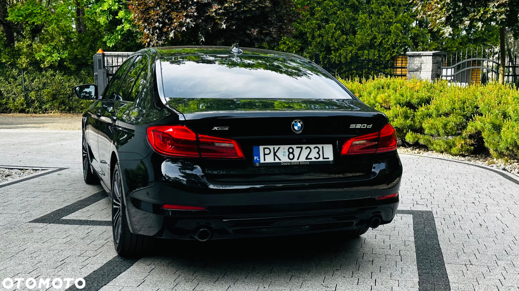 BMW Seria 5 520d M Sport - 6