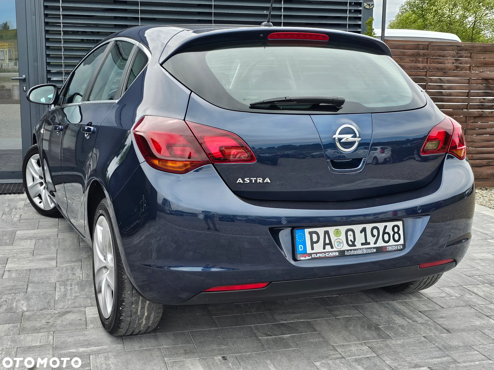 Opel Astra 1.6 Cosmo - 24