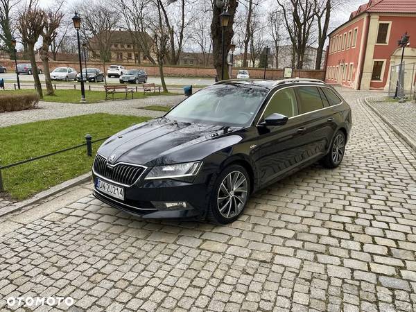 Skoda Superb 2.0 TDI L&K DSG - 2