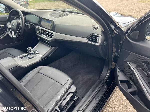 BMW Seria 3 320d Aut. - 8