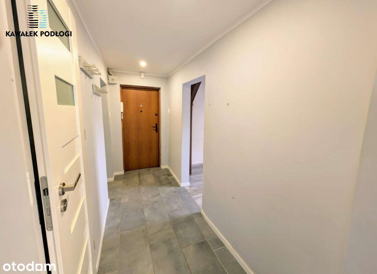 Klimatyczne poddasze w Śródmieściu z parkingiem-7