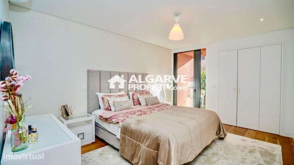 Apartamento T1 de luxo com jardim privativo próximo da Marina e da Pra - Grande imagem: 4/19