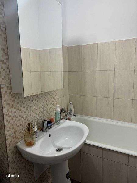 Apartament de inchiriat! - Imagine principală: 4/8
