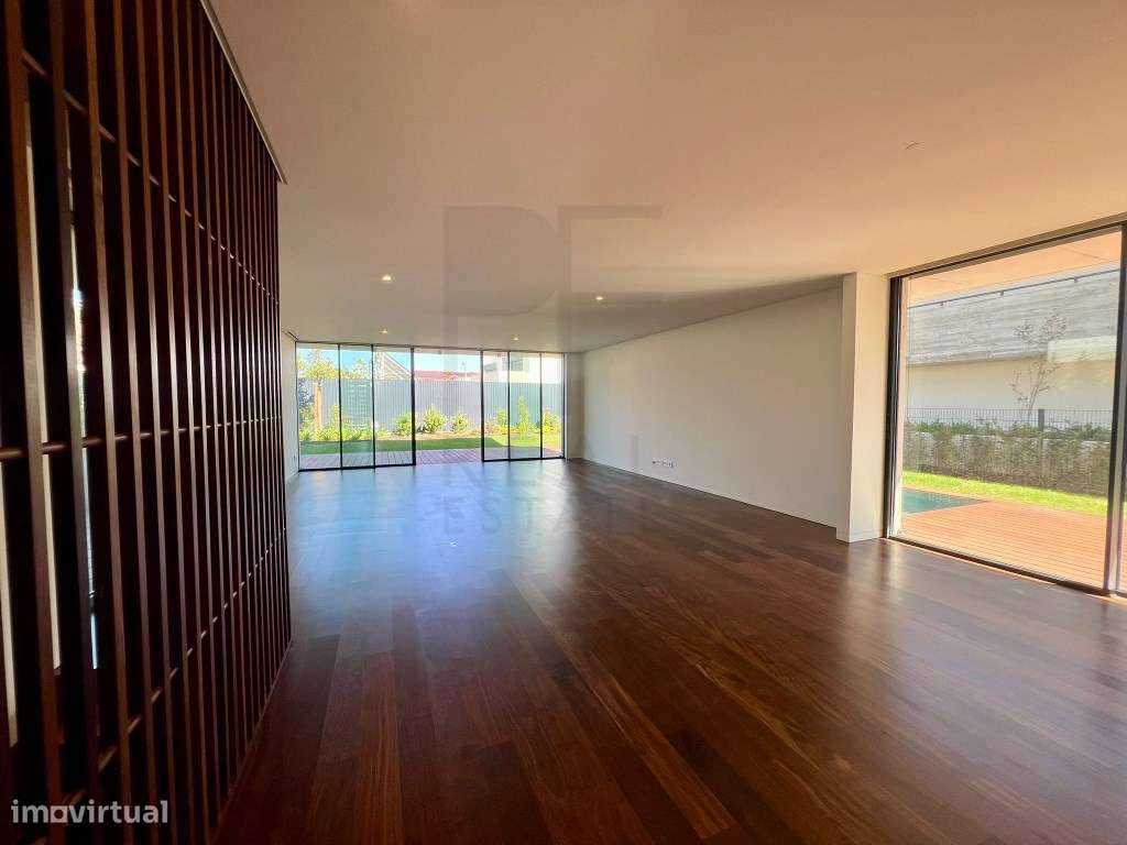 Moradia Isolada T4 Condomínio Fechado com piscina privativa em Birr...-6