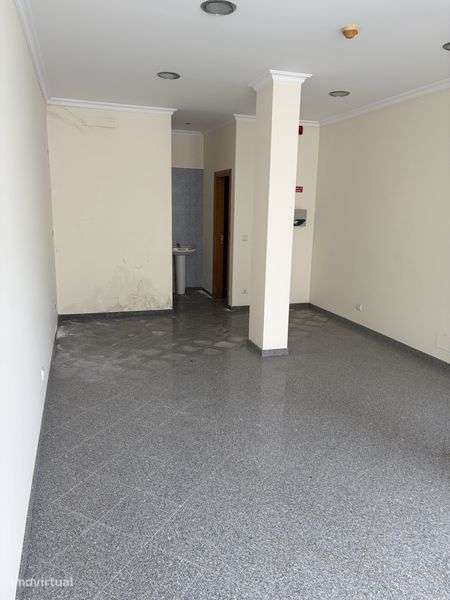 Rua 5de Outubro, LOJA VENDE-SE - Grande imagem: 4/8