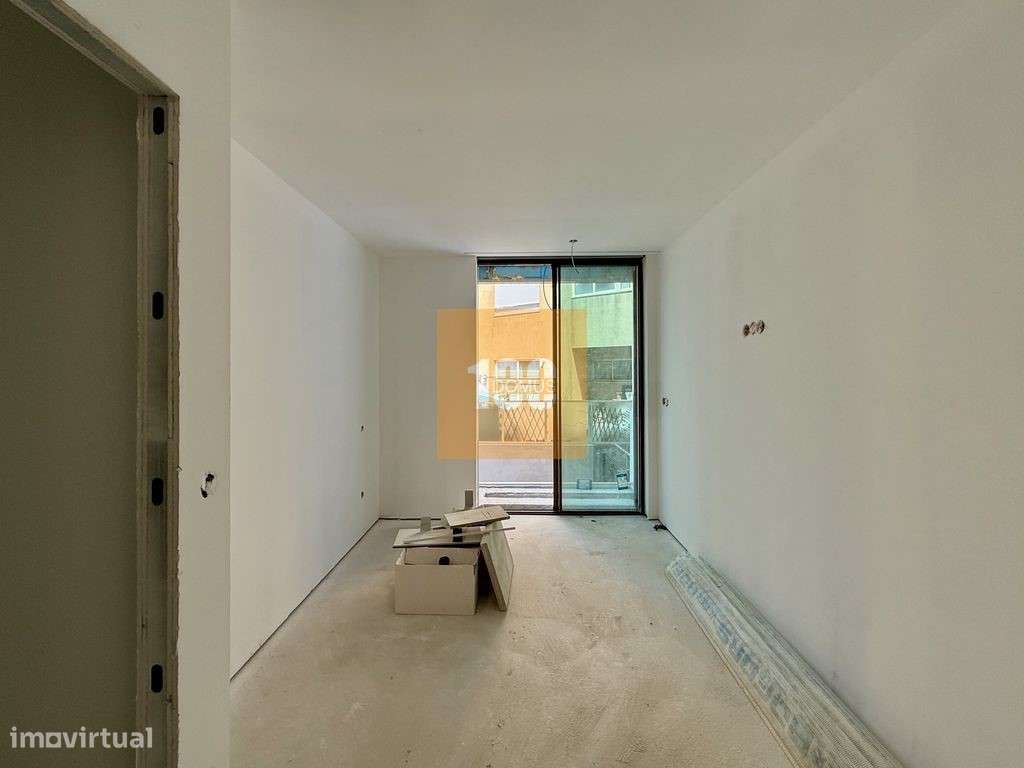 T2 duplex com jardim - Capelo Residences-11