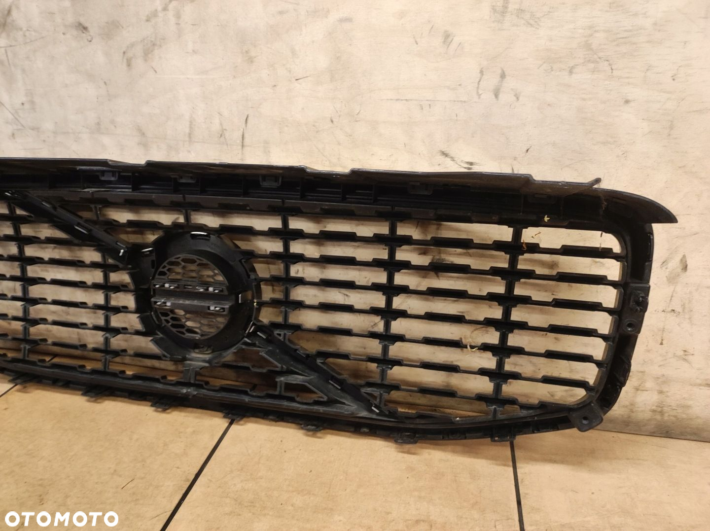 Grill atrapa zaderzaka Volvo XC60 II 2 RDESIGN - 9