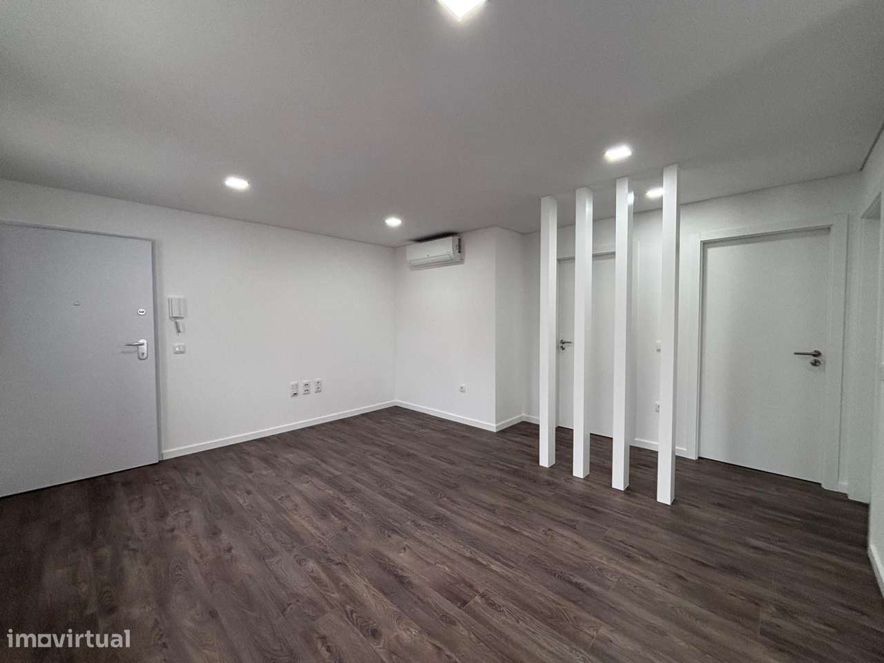 T2 Novo com cozinha Equipada - Centro da Cidade - Grande imagem: 4/13