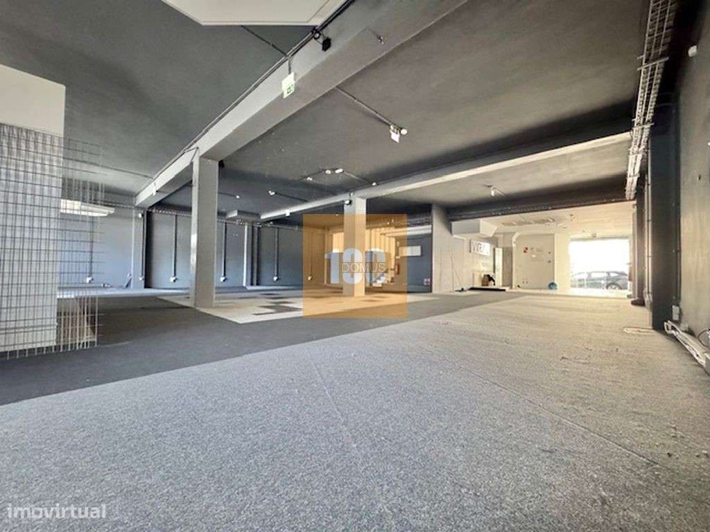 Loja no centro do Porto - Grande imagem: 4/17