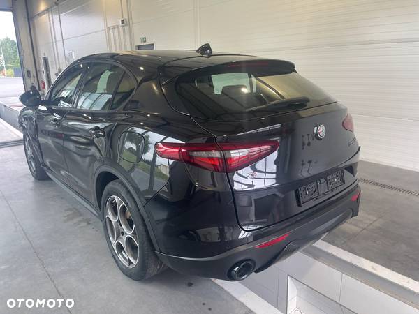 Alfa Romeo Stelvio 2.2 JTDM TI Q4 - 6