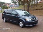 Chrysler Town & Country - 11