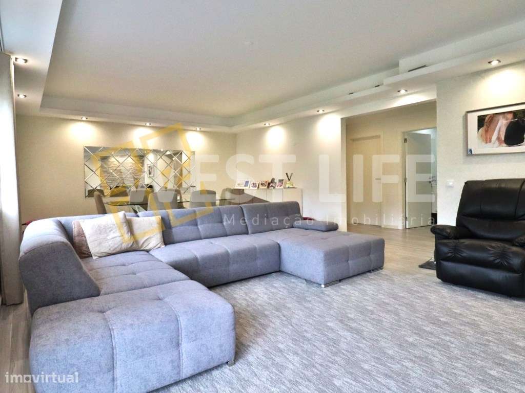 Apartamento T3 com áreas generosas e bastante iluminação natural - ... - Grande imagem: 3/24