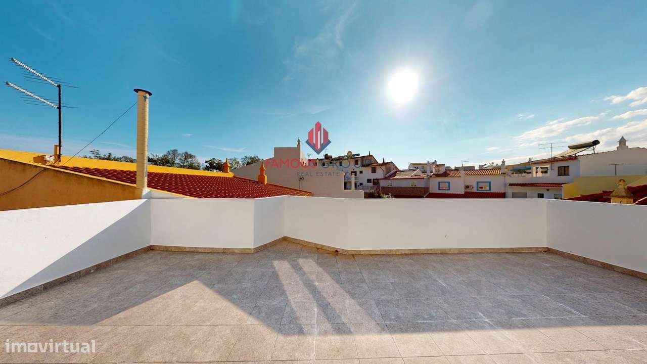 Moradia T5 totalmente remodelada - Montes de Alvor - Grande imagem: 2/56