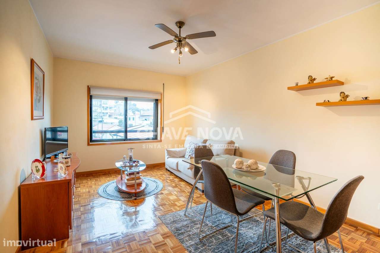 Apartamento T2 Usado em otimo estado em Oliveira do Douro-3