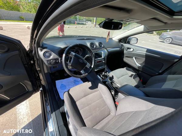 Ford Mondeo 1.8 TDCi Ambiente - 6