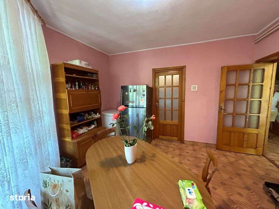 - Vila P+1, zona Centru, constructie 1999. - Imagine principală: 3/14