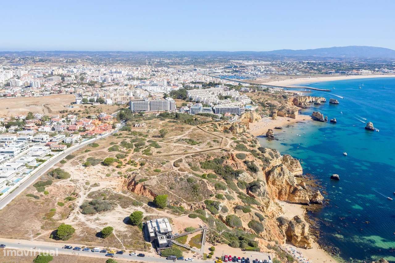 LOTE ÚNICO PARA CONSTRUÇÃO NO TOPO DA FALÉSIA COM PROJECTOS P/ 2 VIVEN - Grande imagem: 2/10