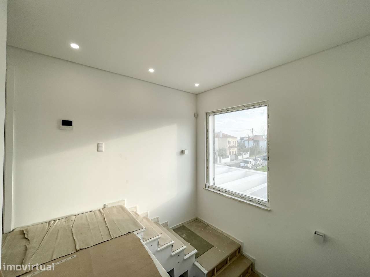 Moradia T4 com Piscina - Santa Iria de Azoia (Bairro da Salvação)-26