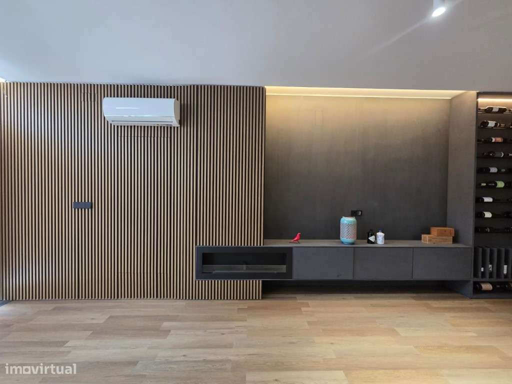 Apartamento Elegante e Contemporâneo no Centro de Algés-11