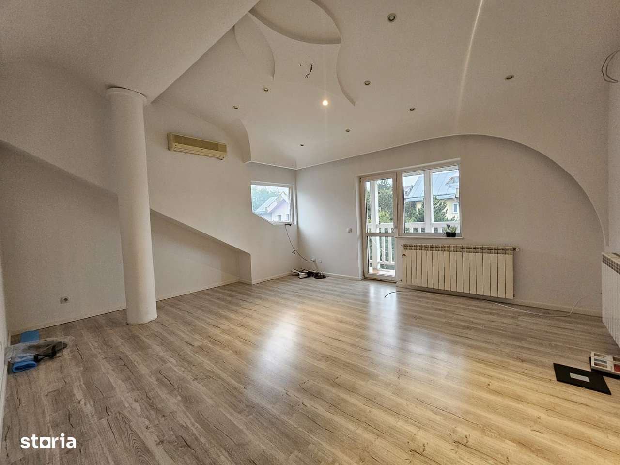 Vand apartament cu 4 camare in zona Obcini.-17