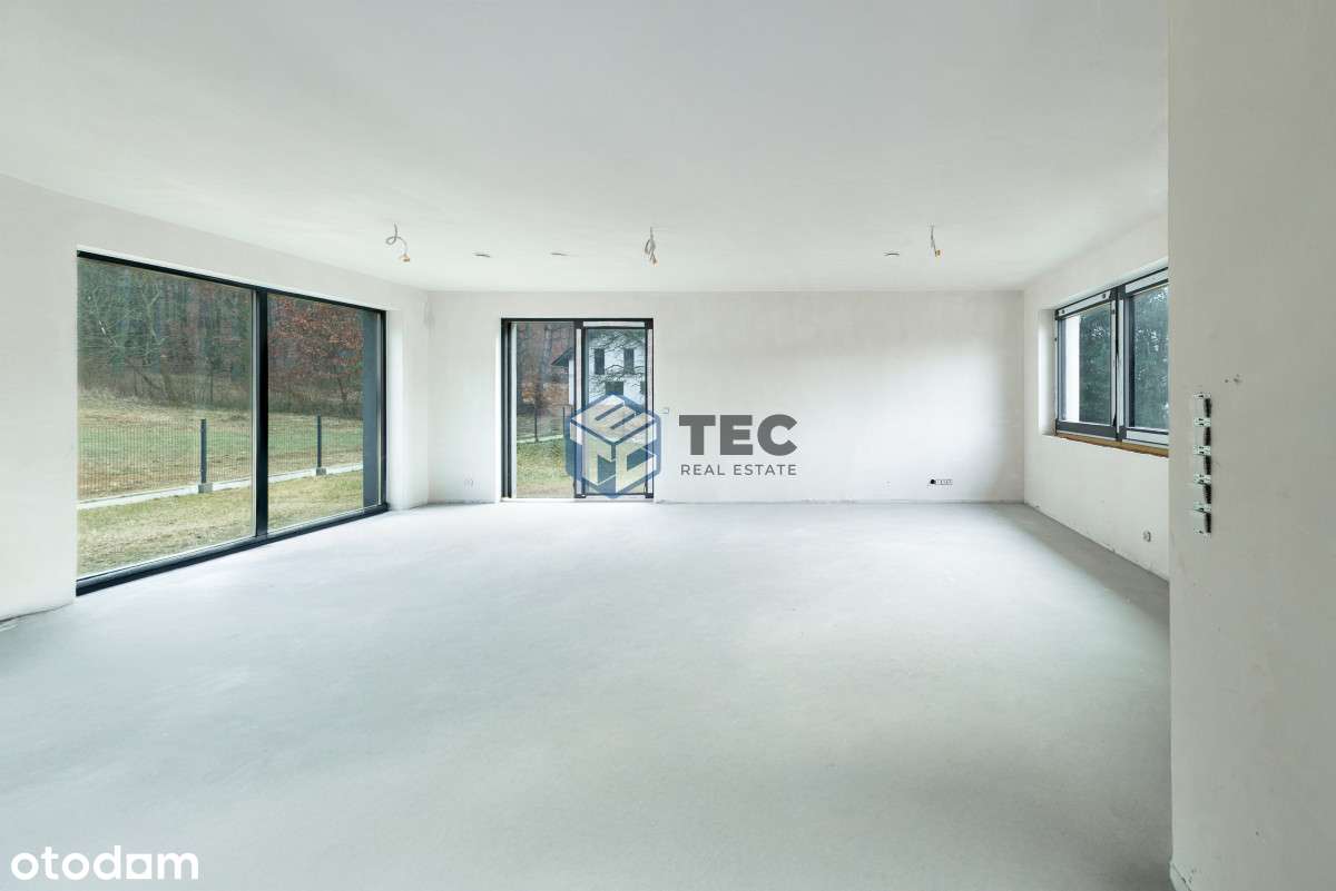 Dom wolnostojący z własnym lasem i działką 10 arów-17