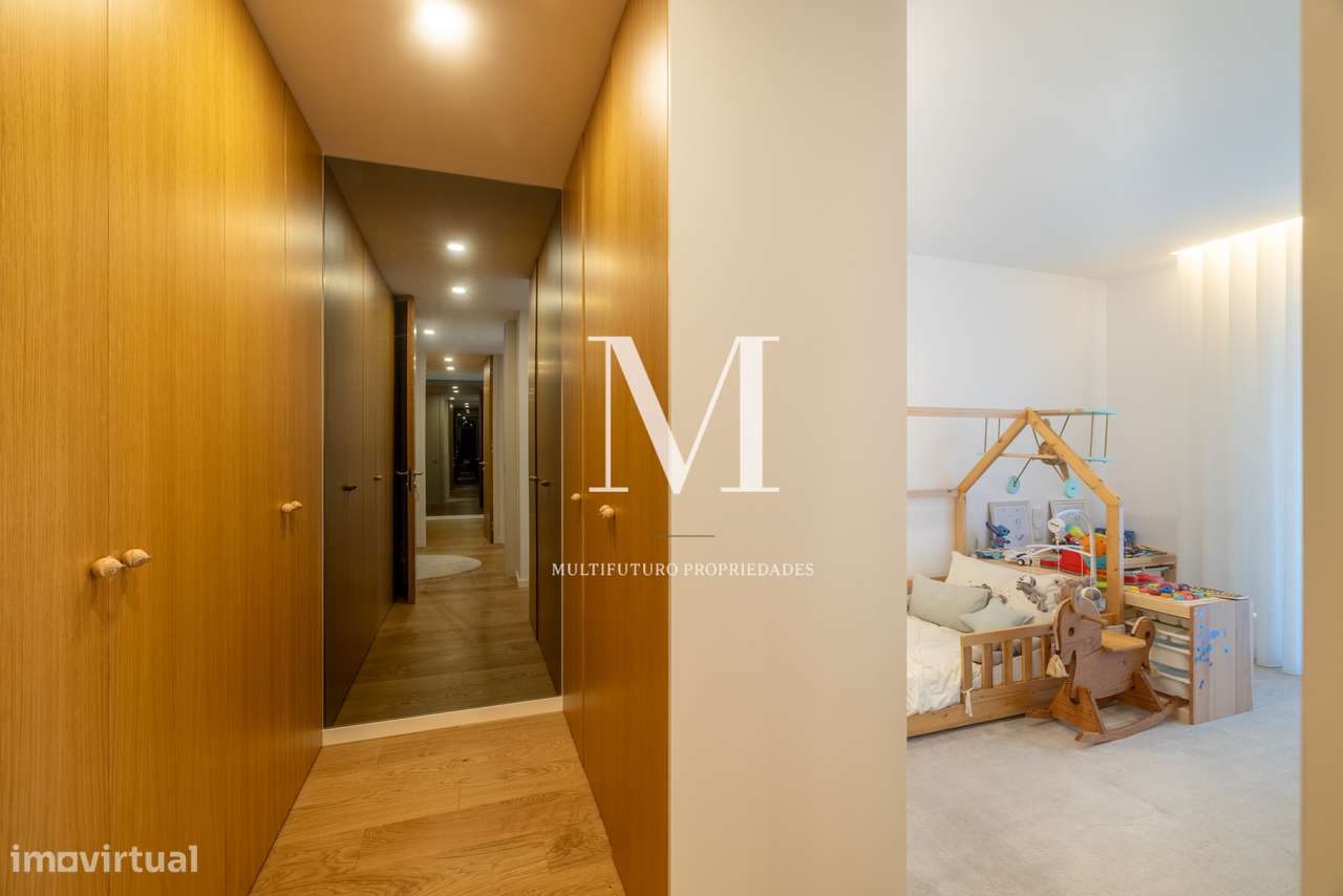 Apartamento T3 | Terraço | Varandas | Garagem | Praia-10