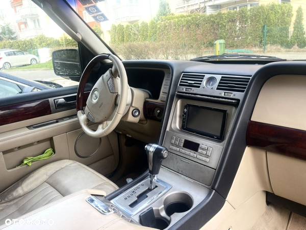 Lincoln Navigator 5.4 4WD Luxury - 7