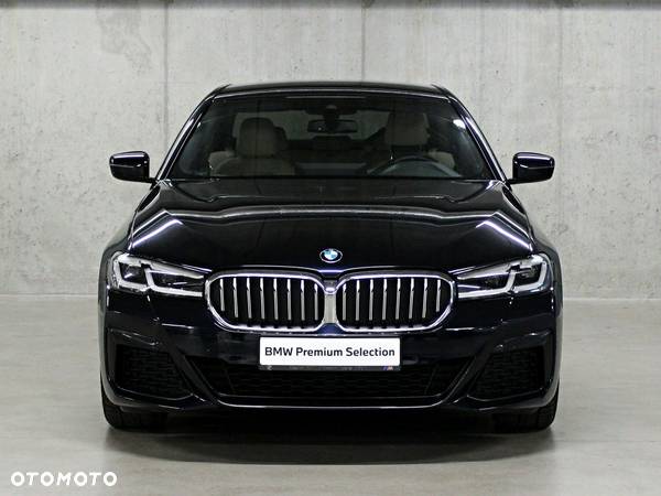 BMW Seria 5 520d xDrive mHEV M Sport sport - 9