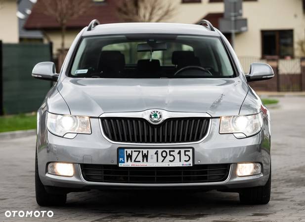 Skoda Superb Combi 2.0 TDI Comfort - 2