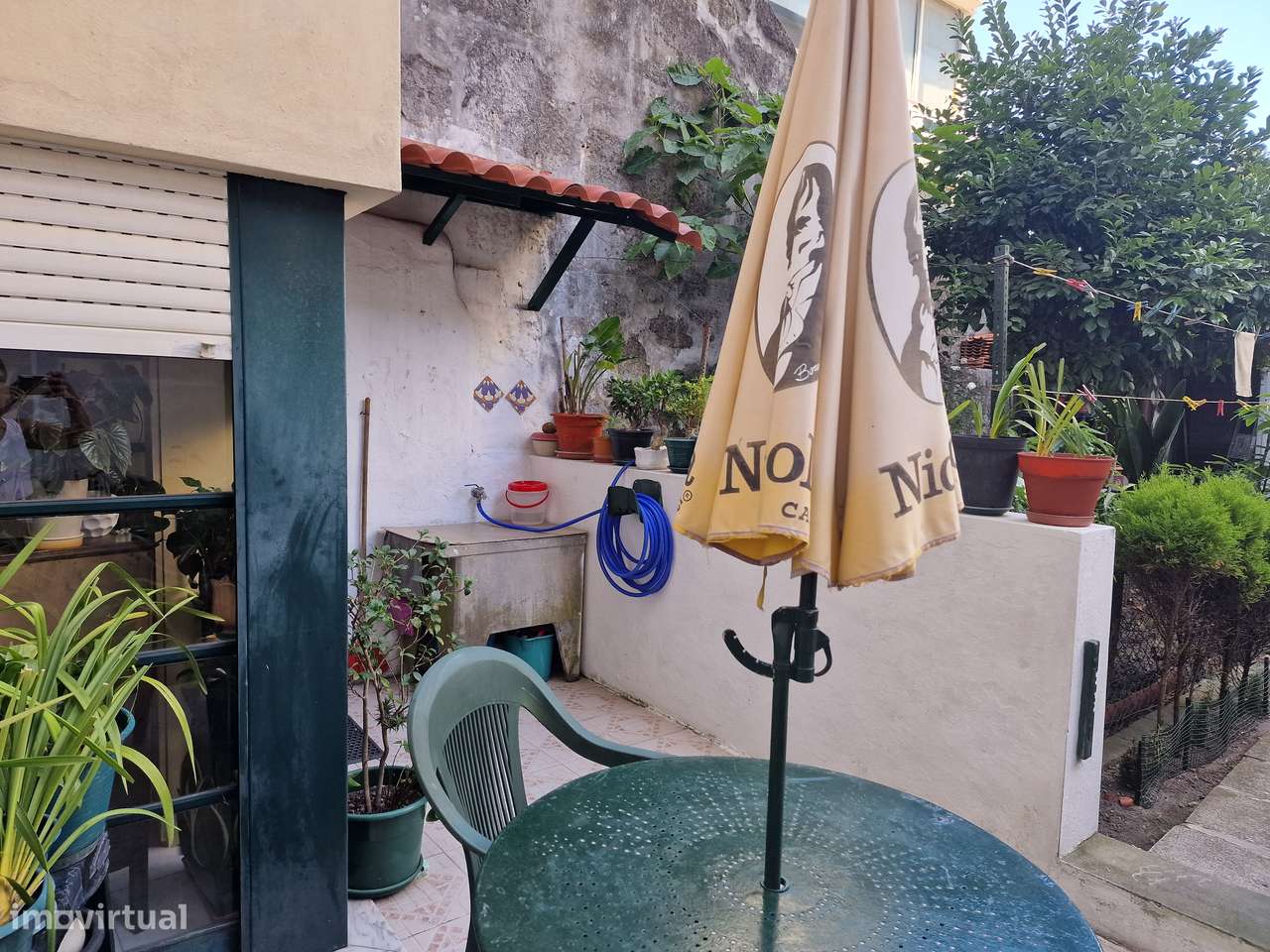 Excelente imóvel c/ terraço, jardim + anexo c/ 2 divisões - Metro Rubi-29