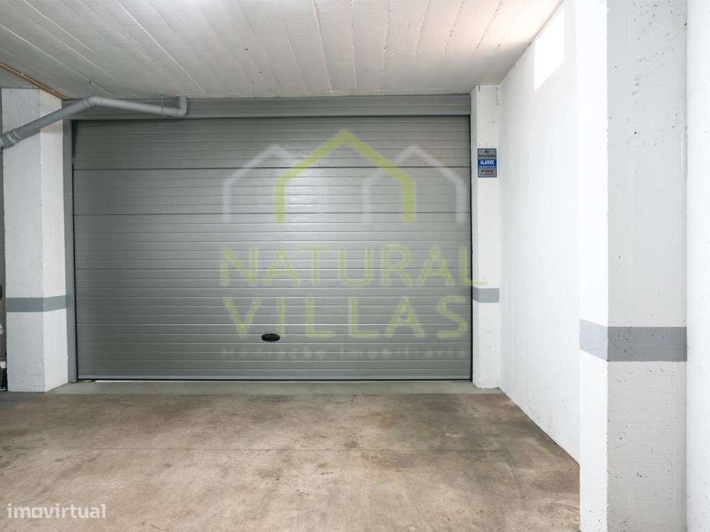 3 Lugares de estacionamento cobertos em BOX, Faro - Grande imagem: 5/5