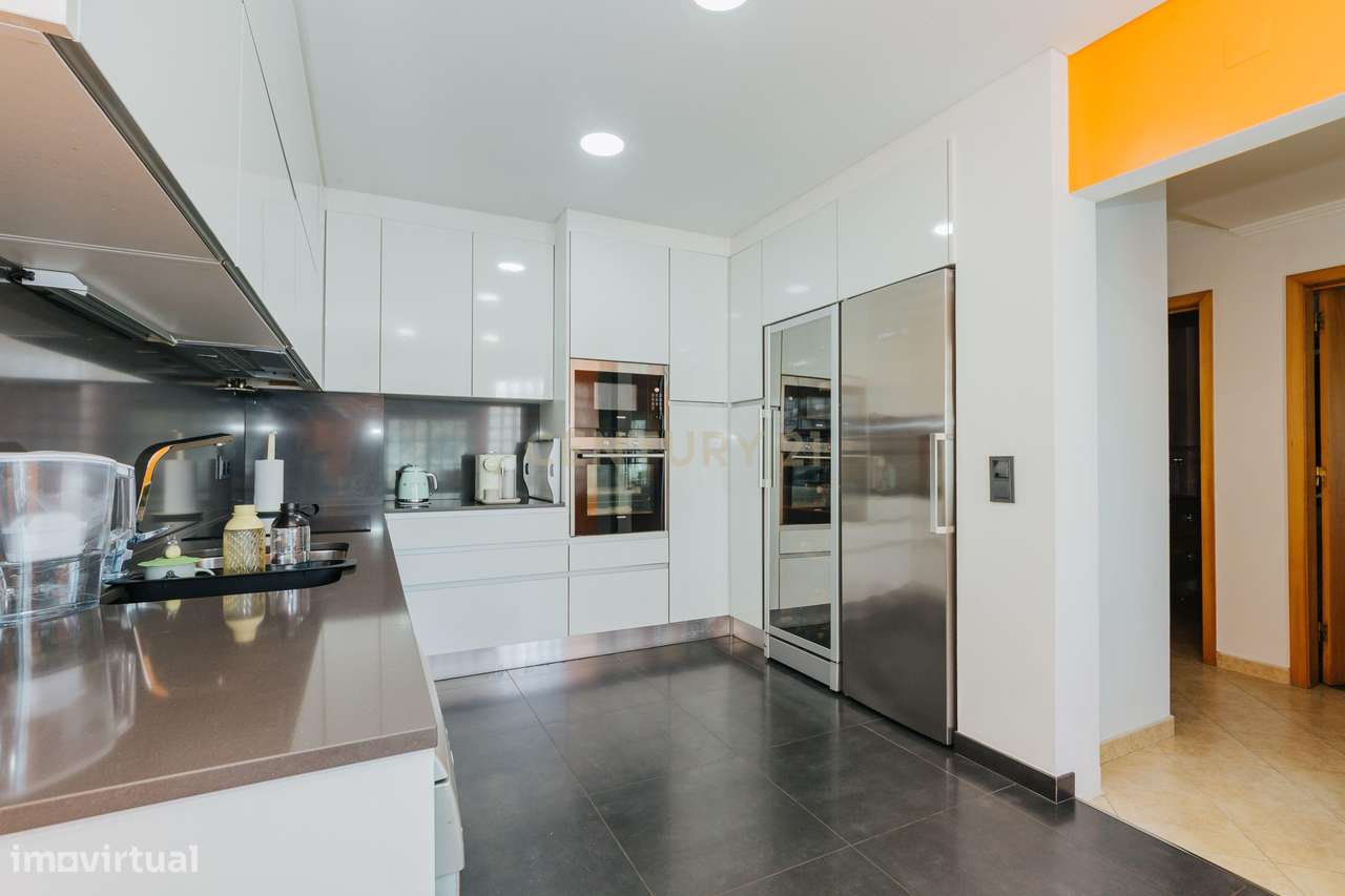 Moradia T4 em Santo António da Charneca, Barreiro - Grande imagem: 5/60