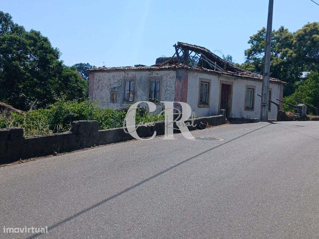 Propriedade com charme histórico, natureza e projeto aprovado em Figue-20