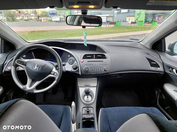 Honda Civic 1.4 Comfort - 10