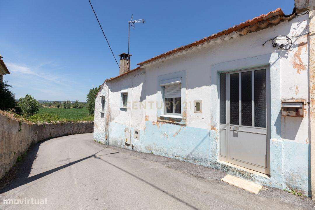 Moradia  com terreno na Corujeira (Ribeira de Frades) - Coimbra - Grande imagem: 2/18