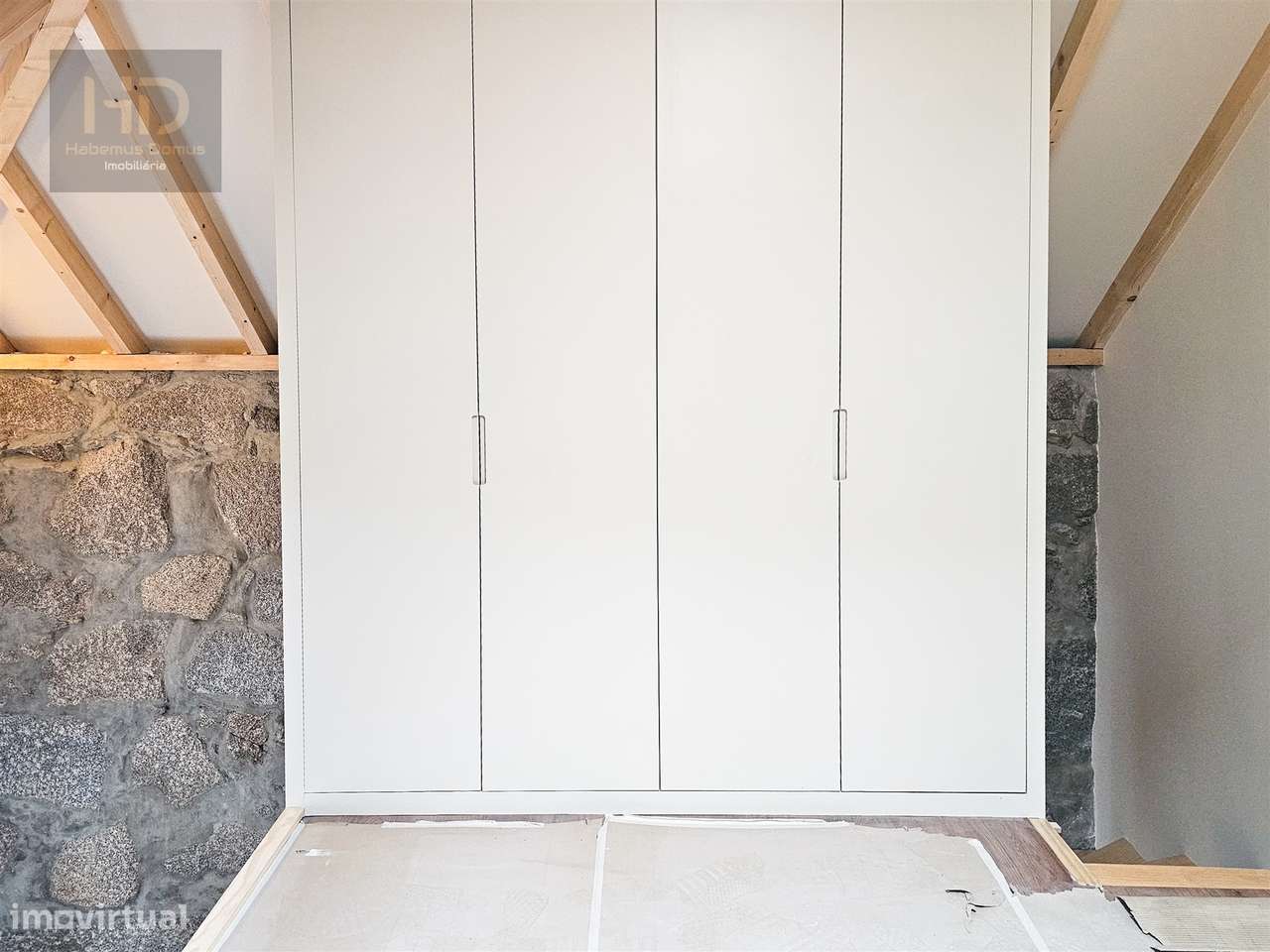 2 Moradias novas T1 com Mezanine no centro de Gaia-15