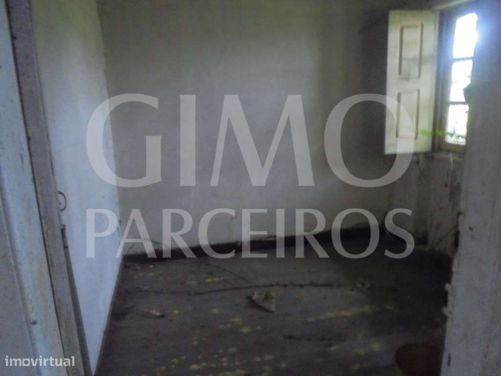 Moradia T2 para reconstruir Águeda-3