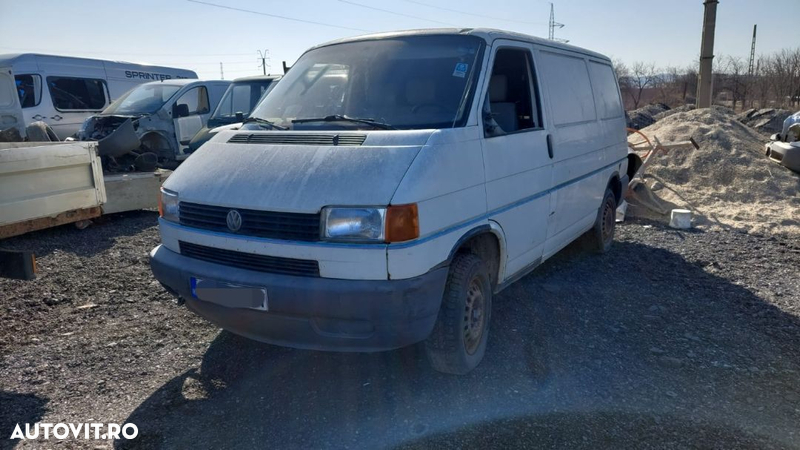 Dezmembram Volkswagen T4 an 1997, motor 1.9 TD - 1