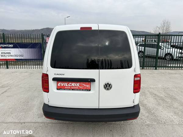 Volkswagen Caddy MAXI 2.0 TDI - 15